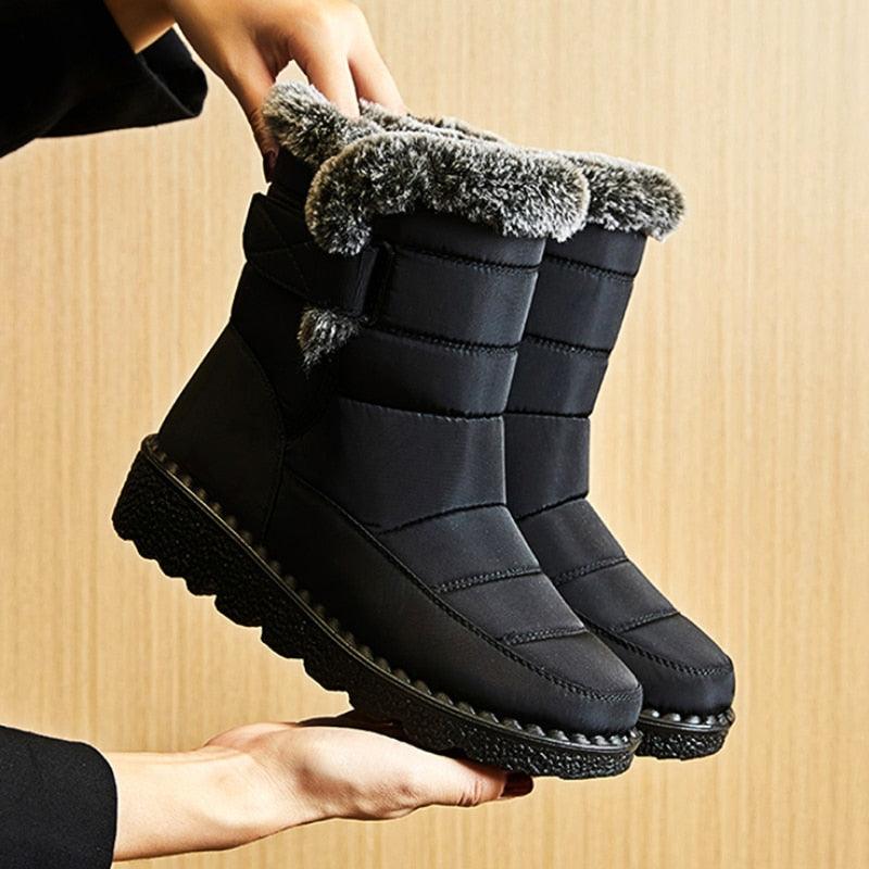 Bota Peluciada Impermeável JanaUp®