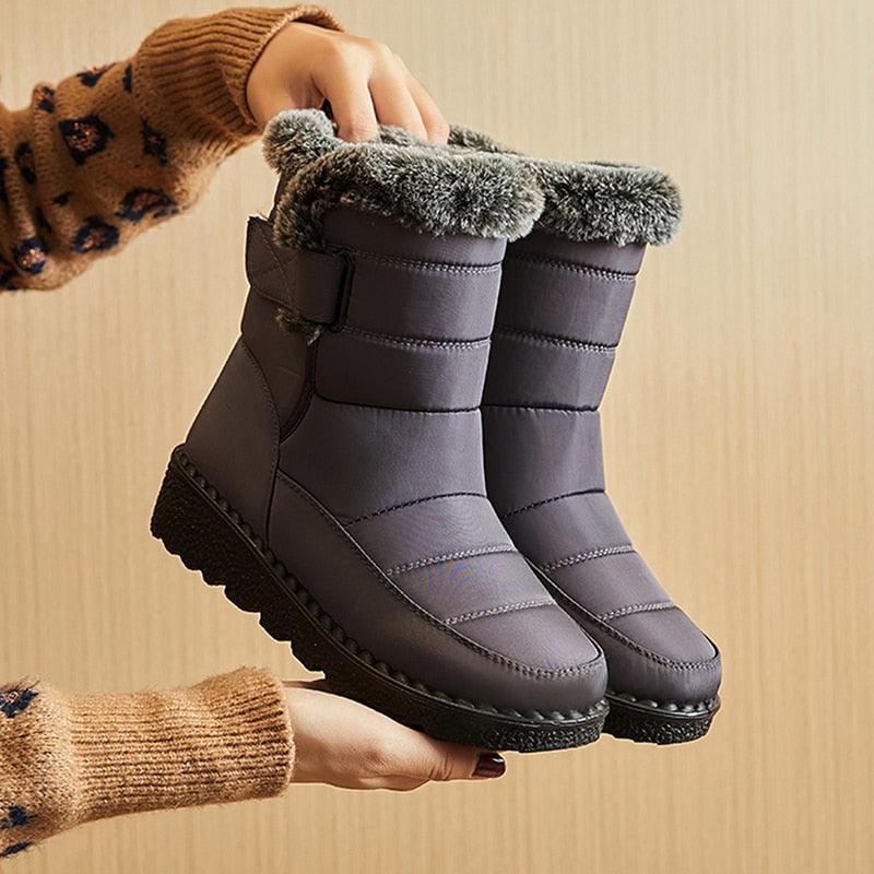 Bota Peluciada Impermeável JanaUp®